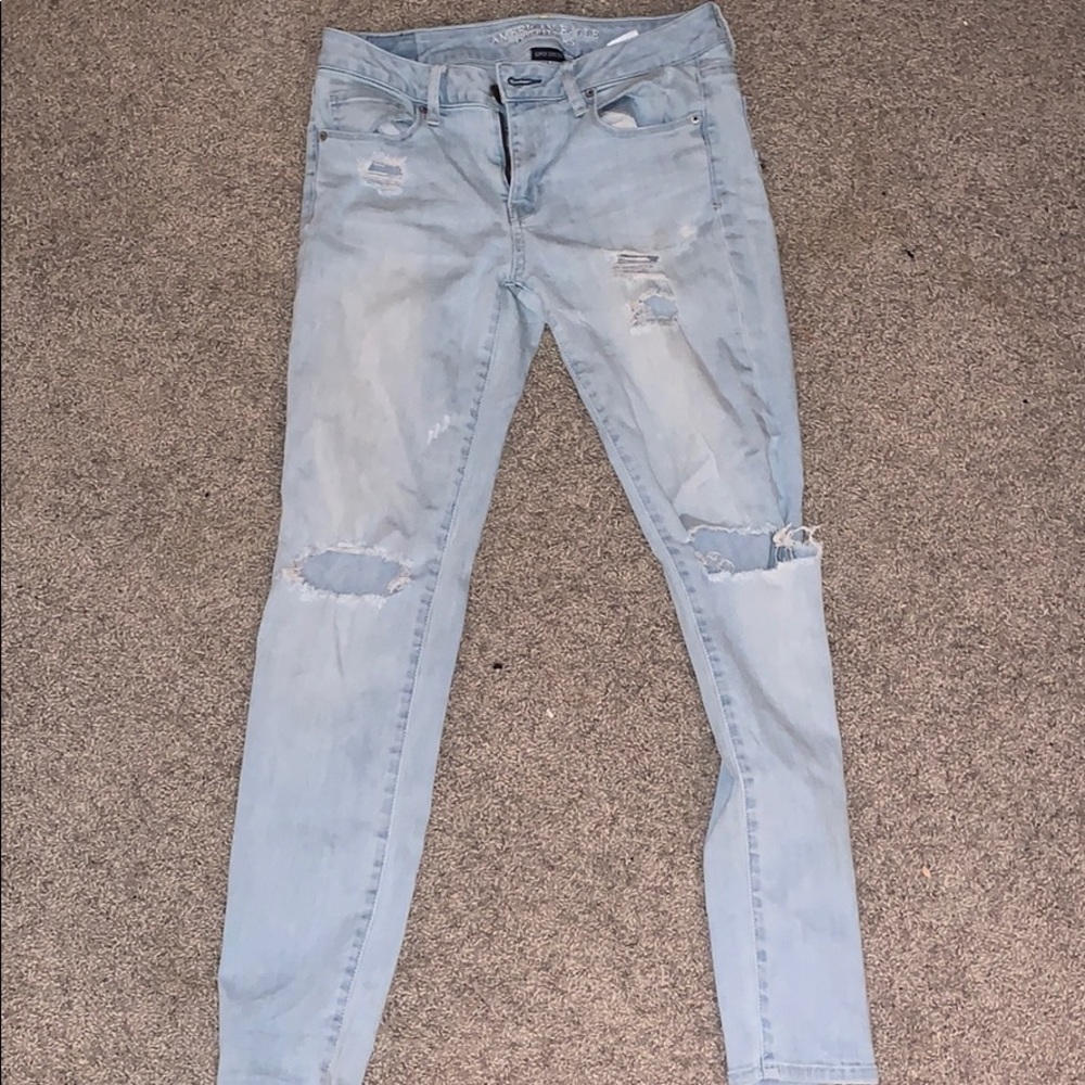Light Denim Ripped AE Skinny Jeans!